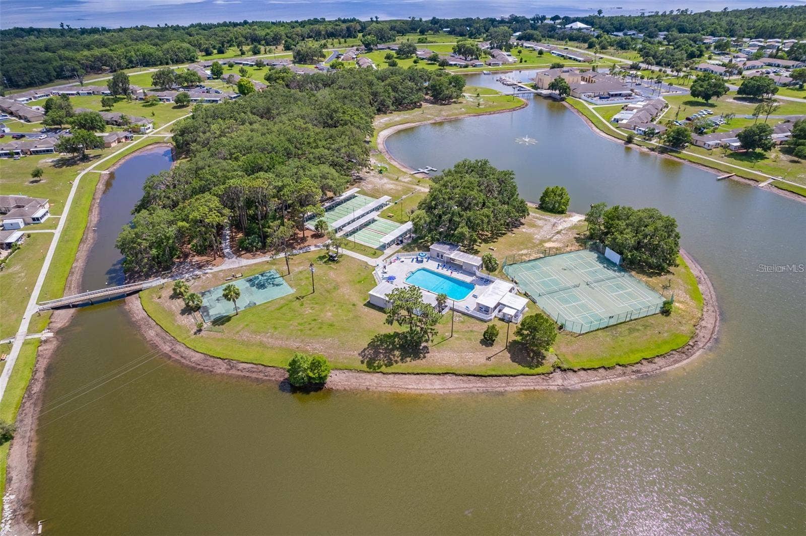 3013 CLUB CIRCLE, Lakeshore, FL 33854 3013 CLUB CIRCLE, Lakeshore, FL 33854