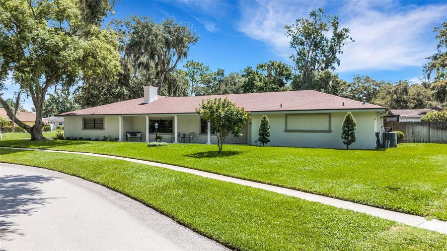 Property photo for 6318 OAK SQUARE W, Lakeland, FL