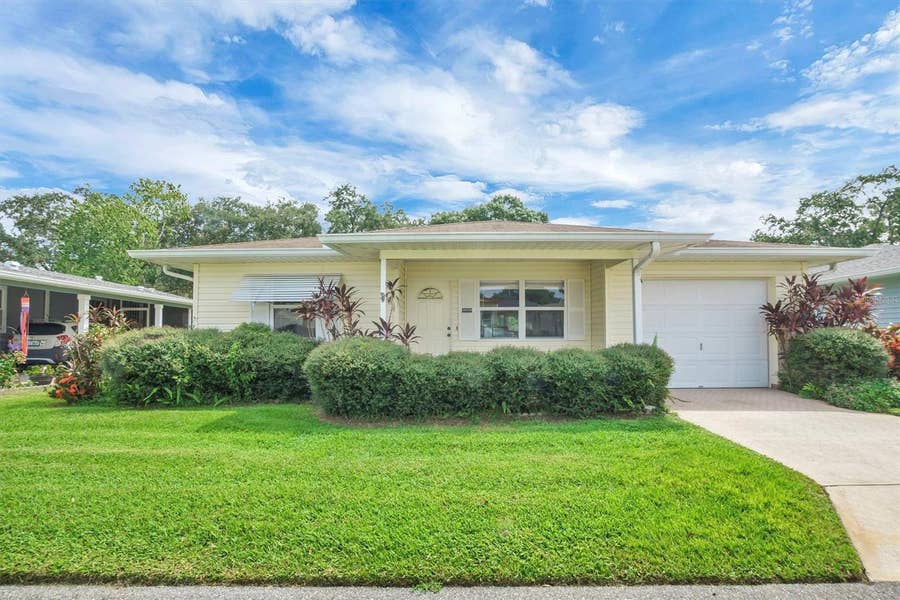 Property photo for 4938 COLONNADES CIRCLE E, Lakeland, FL