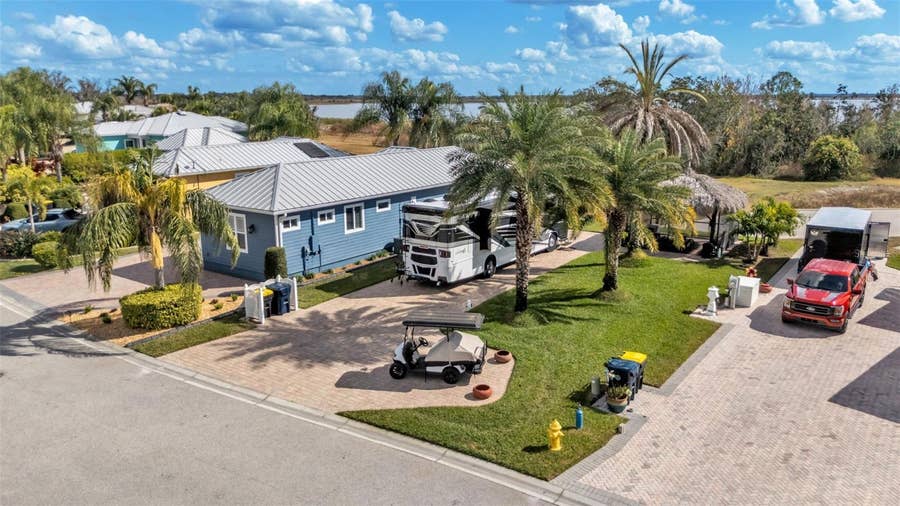 Property photo for 3268 FISH HAWK DRIVE, Polk City, FL