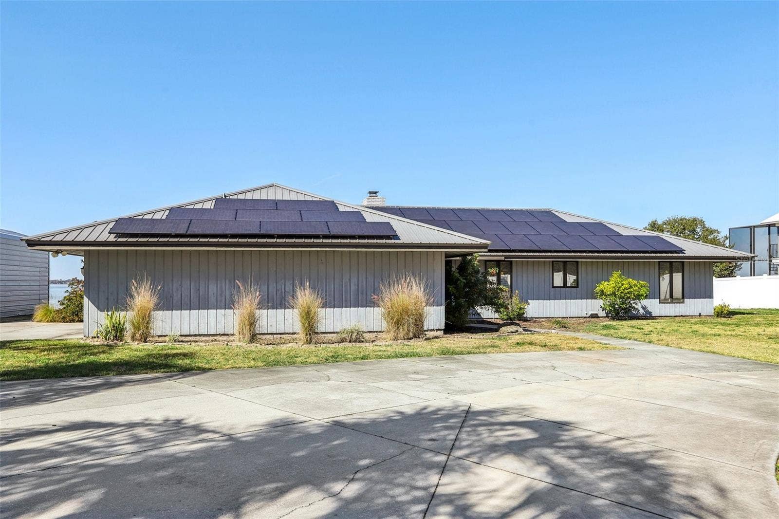 3050 CRUMP ROAD, Winter Haven, FL 33881 3050 CRUMP ROAD, Winter Haven, FL 33881