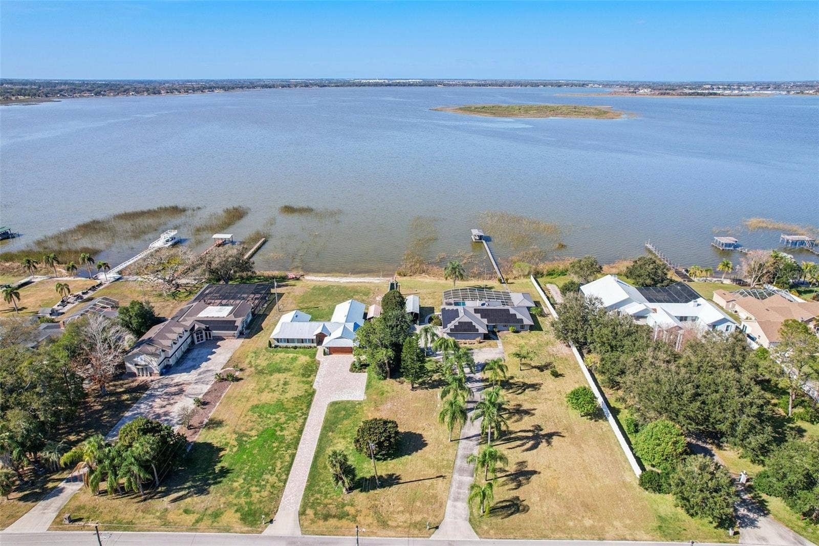 3050 CRUMP ROAD, Winter Haven, FL 33881 3050 CRUMP ROAD, Winter Haven, FL 33881