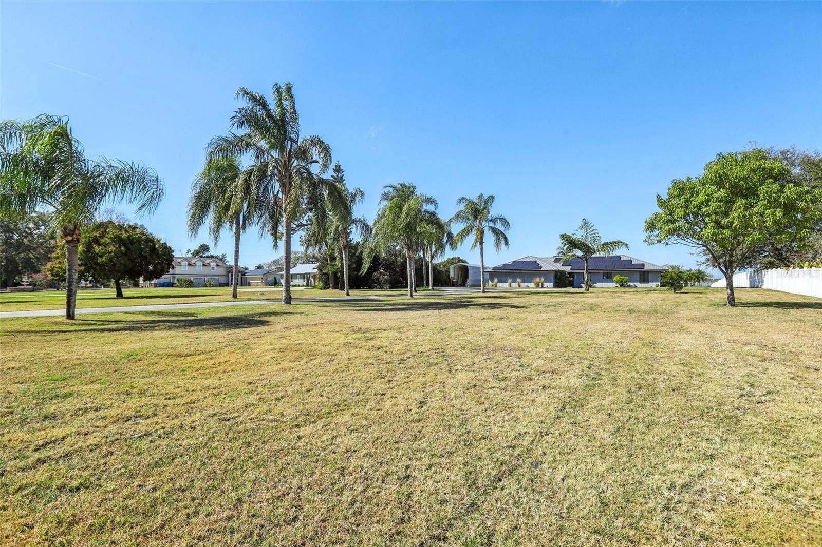 3050 CRUMP ROAD, Winter Haven, FL 33881 3050 CRUMP ROAD, Winter Haven, FL 33881