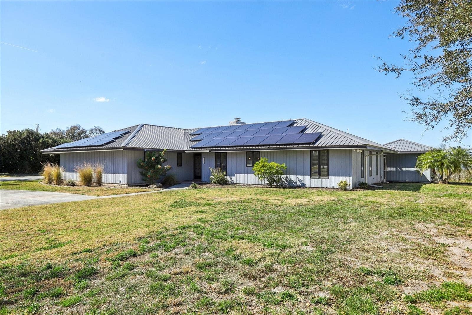 3050 CRUMP ROAD, Winter Haven, FL 33881 3050 CRUMP ROAD, Winter Haven, FL 33881