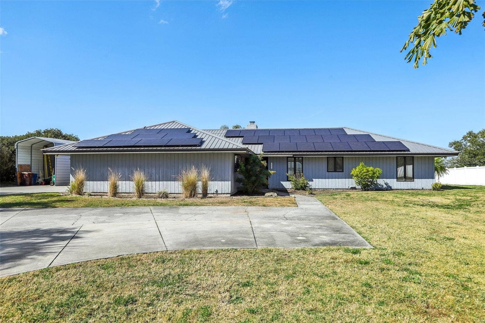 3050 CRUMP ROAD, Winter Haven, FL 33881 3050 CRUMP ROAD, Winter Haven, FL 33881