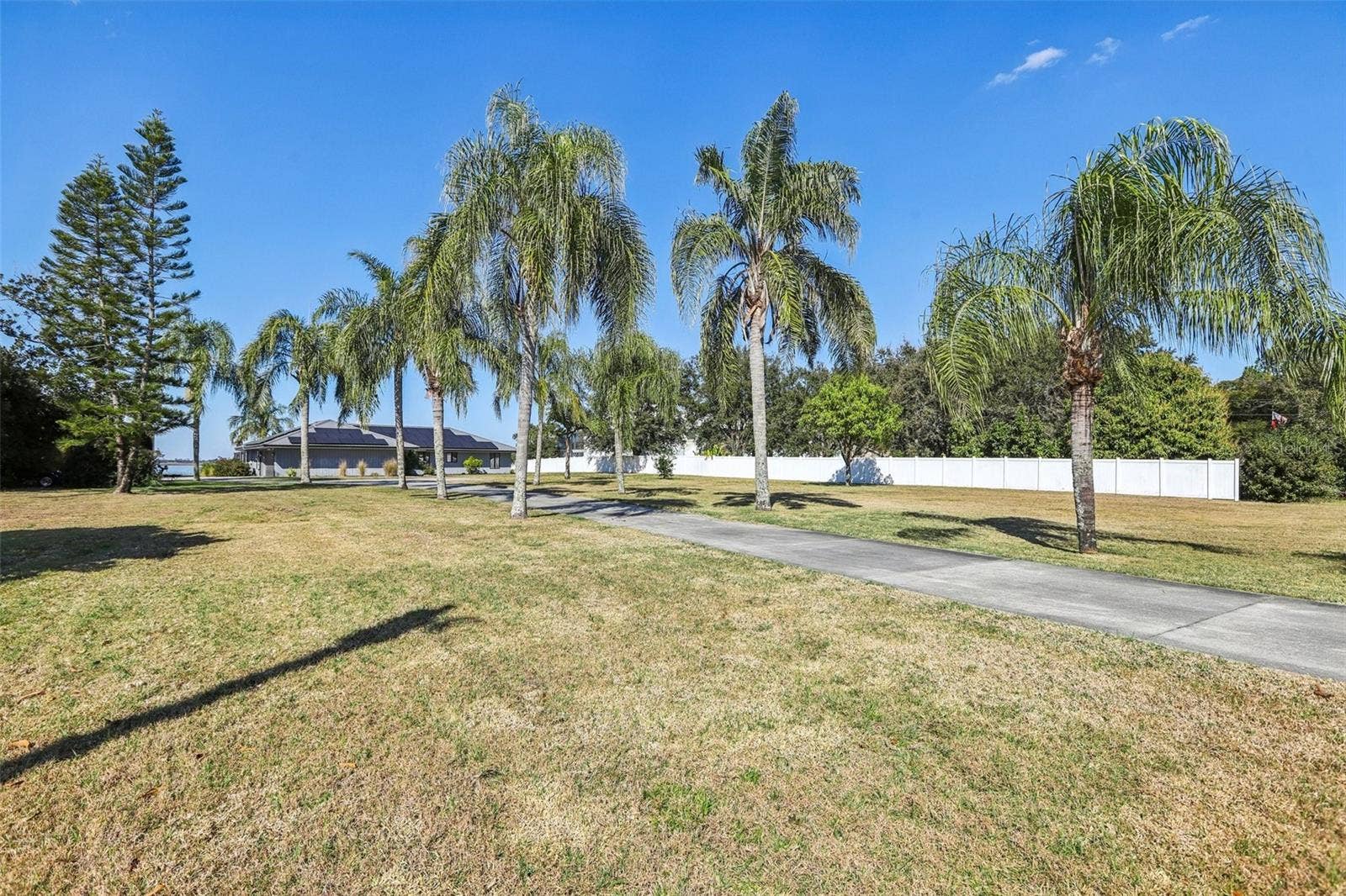 3050 CRUMP ROAD, Winter Haven, FL 33881 3050 CRUMP ROAD, Winter Haven, FL 33881