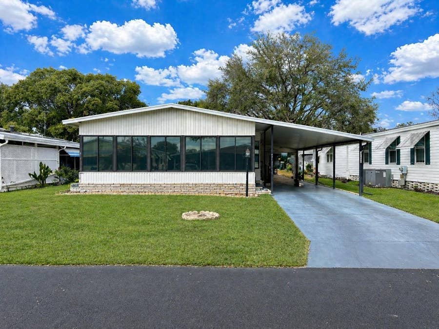 Property photo for 6081 SOUTHERN OAKS DRIVE SE, Winter Haven, FL