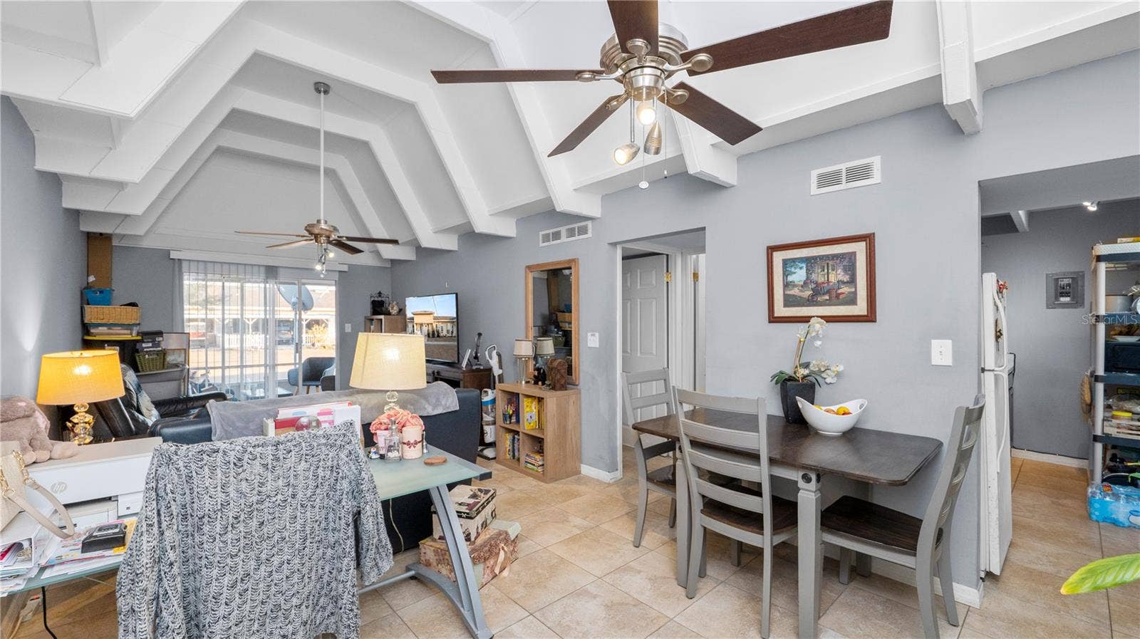 4311 CLUB CIRCLE, Lakeshore, FL 33854 4311 CLUB CIRCLE, Lakeshore, FL 33854