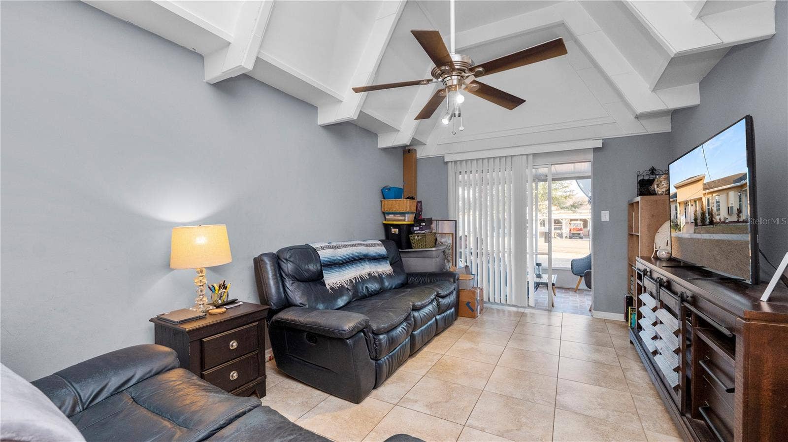 4311 CLUB CIRCLE, Lakeshore, FL 33854 4311 CLUB CIRCLE, Lakeshore, FL 33854