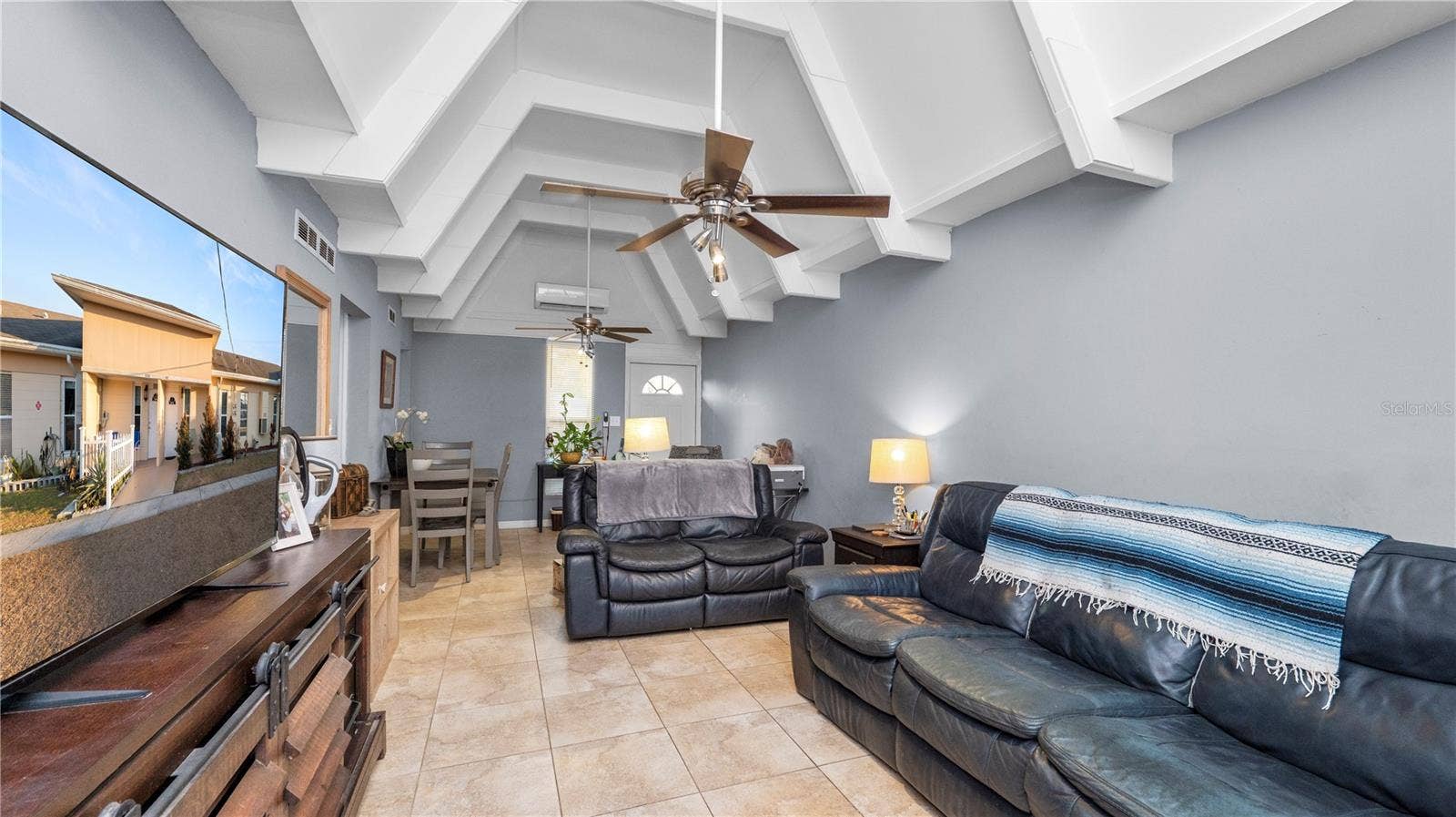 4311 CLUB CIRCLE, Lakeshore, FL 33854 4311 CLUB CIRCLE, Lakeshore, FL 33854