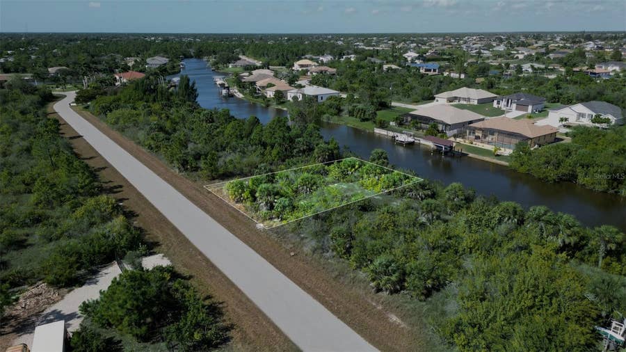 Property photo for 15480 ARIBE AVENUE, Port Charlotte, FL