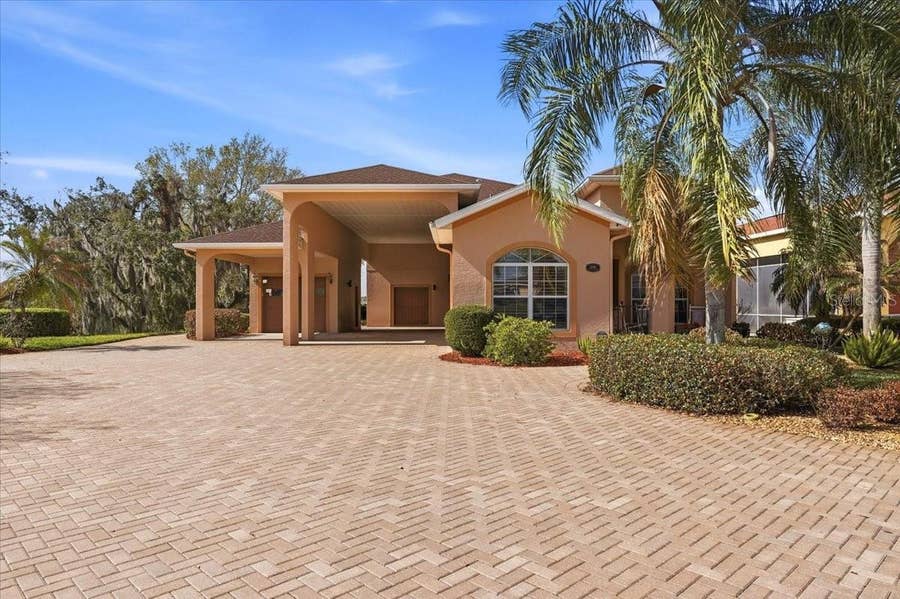 Property photo for 548 MEANDERING WAY, Polk City, FL