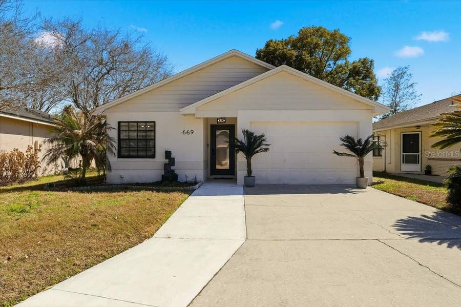 Property photo for 669 EAGLE RUN, Lakeland, FL