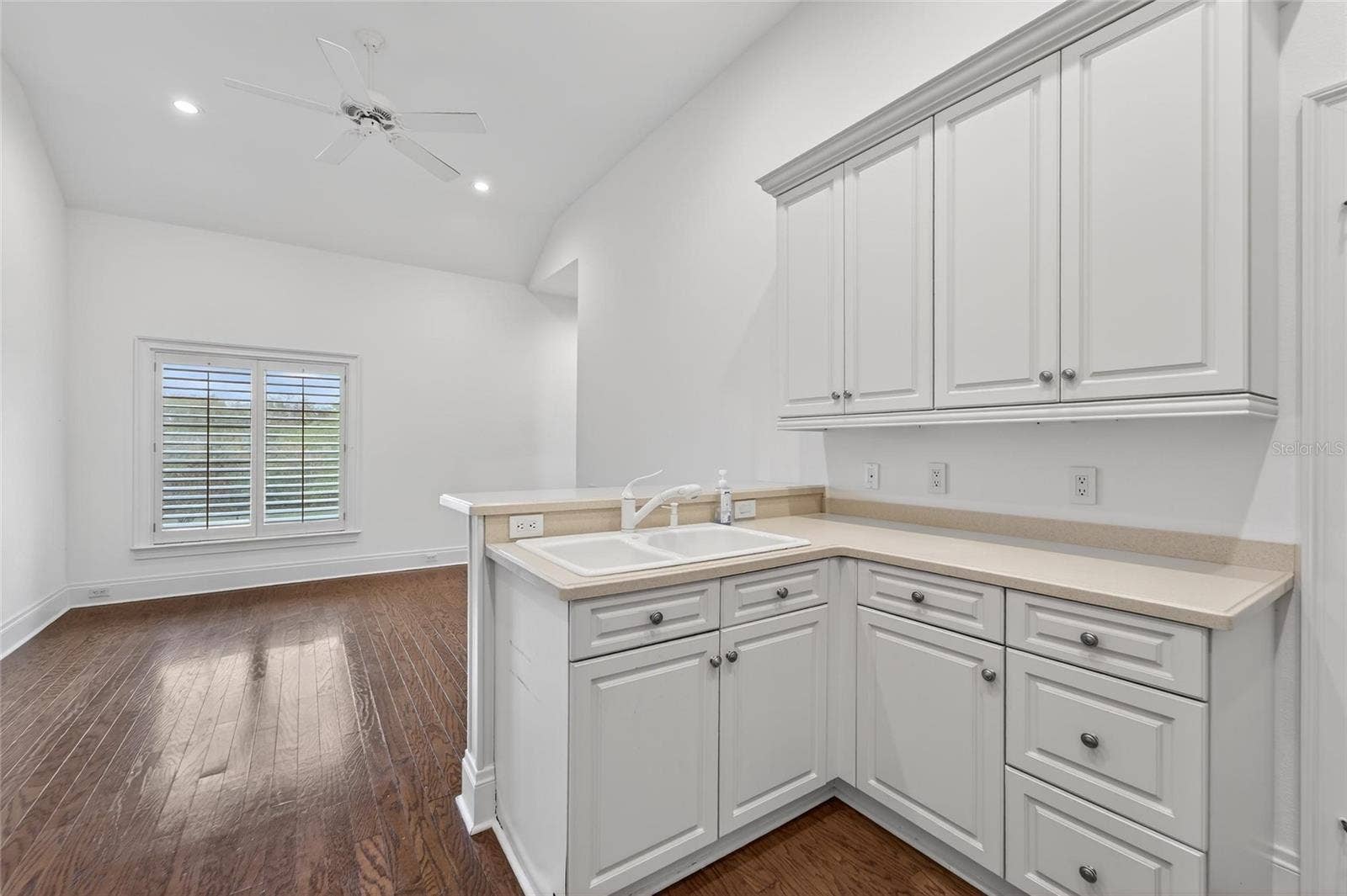 501 ADAMS BARN ROAD, Auburndale, FL 33823 Mother in Law Kitchen