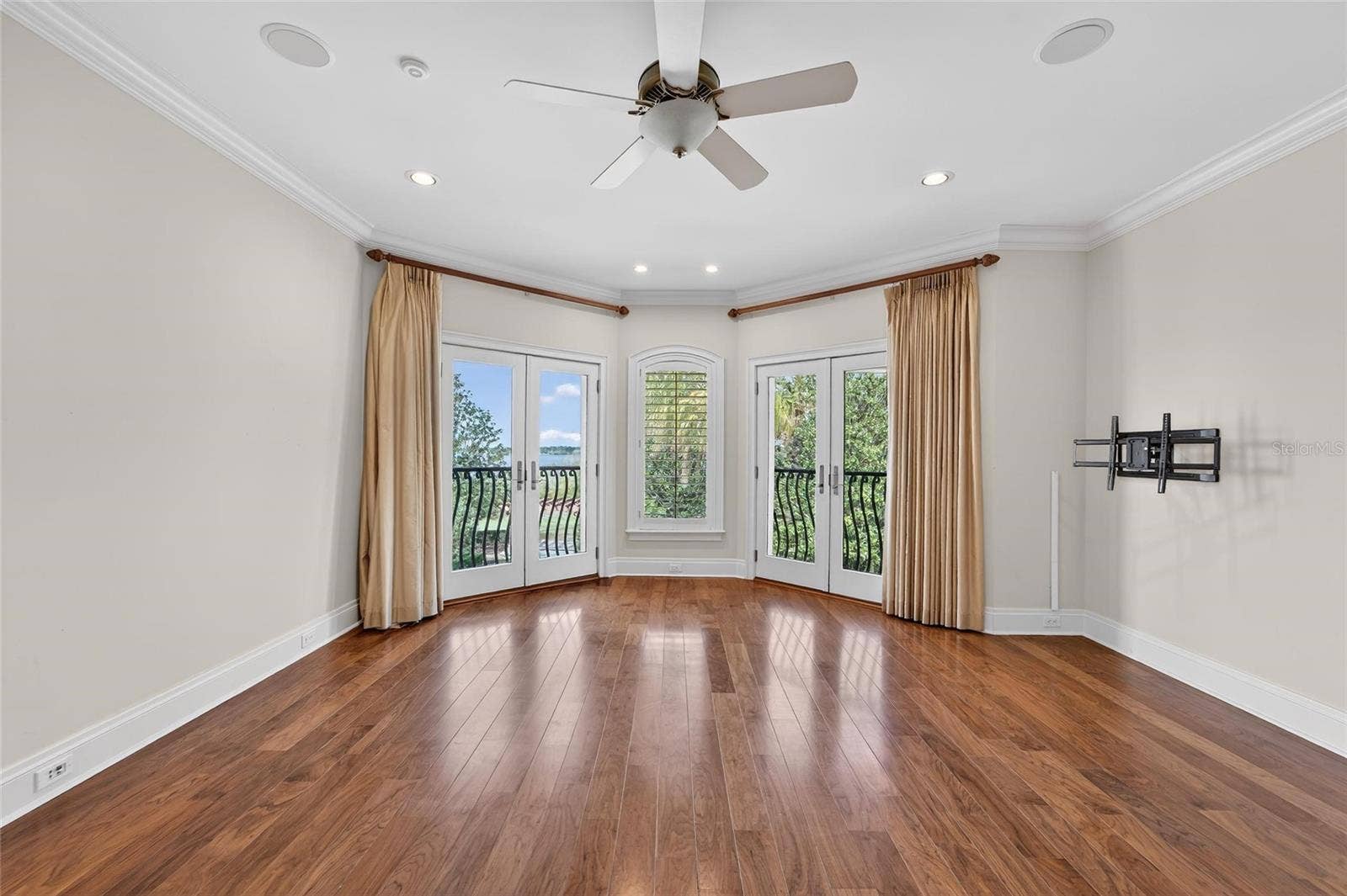 501 ADAMS BARN ROAD, Auburndale, FL 33823 Upstairs Guest Suite
