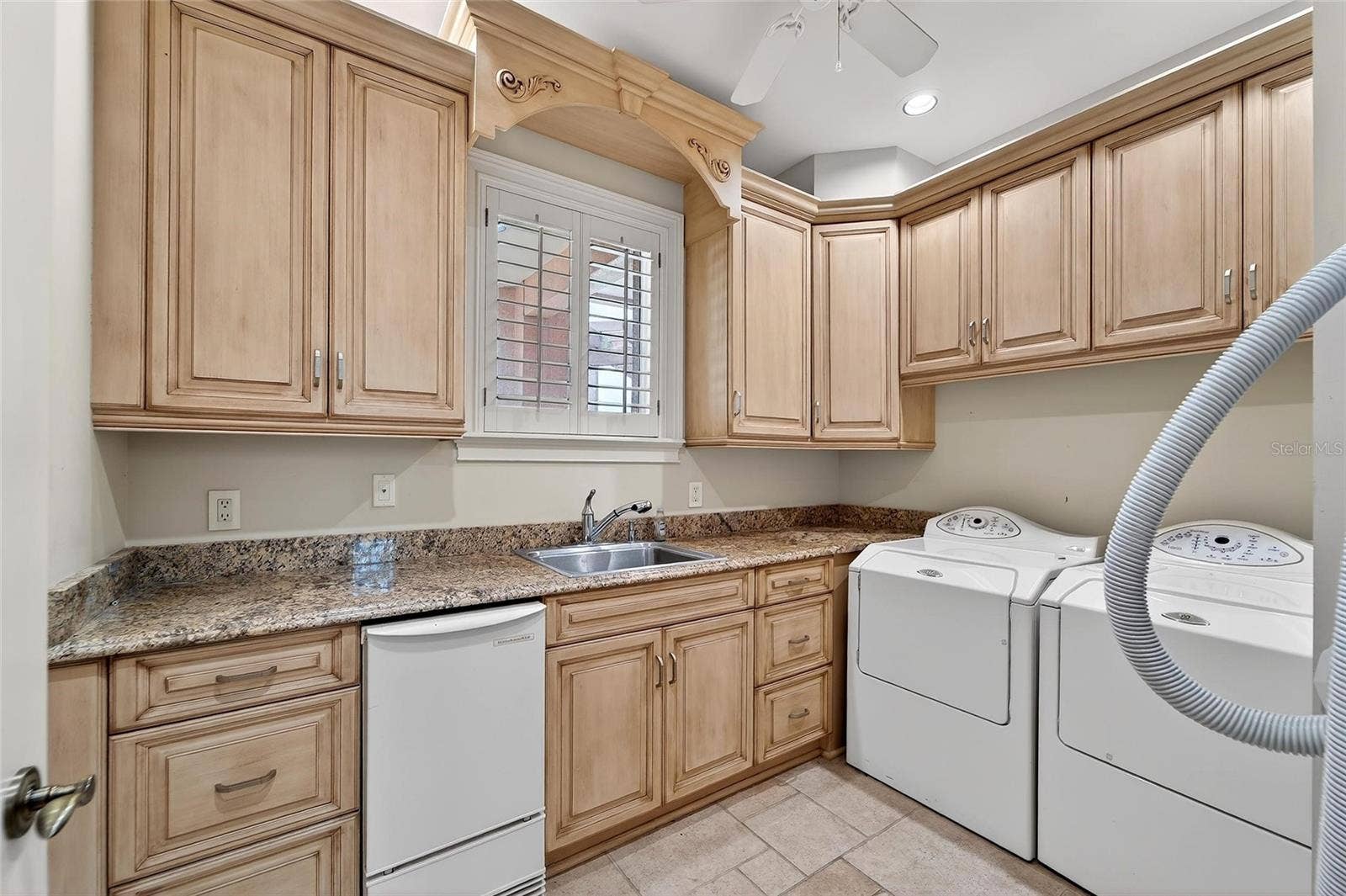 501 ADAMS BARN ROAD, Auburndale, FL 33823 Laundry Room