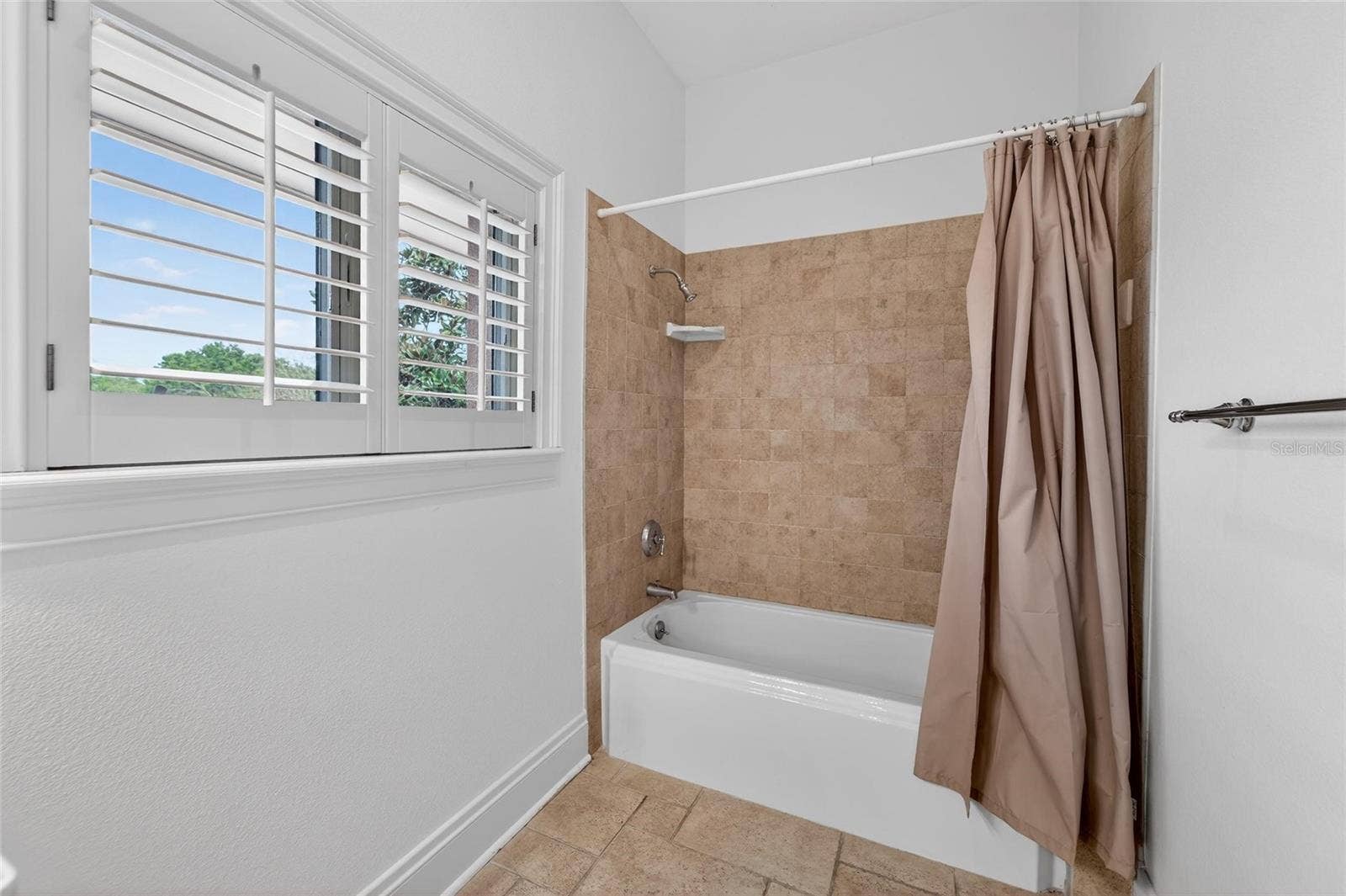 501 ADAMS BARN ROAD, Auburndale, FL 33823 Mother in Law bathroom