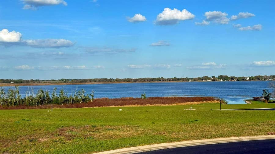 Property photo for 250 AMARYLLIS WAY, Lake Alfred, FL