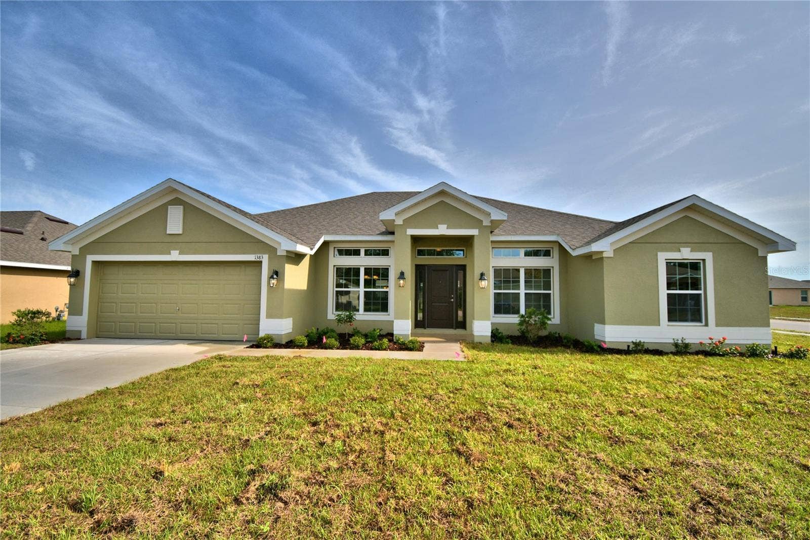 4429 JUNEBERRY DRIVE, Auburndale, FL 33823 All photos are of a finished model. Colors and finishes may vary.