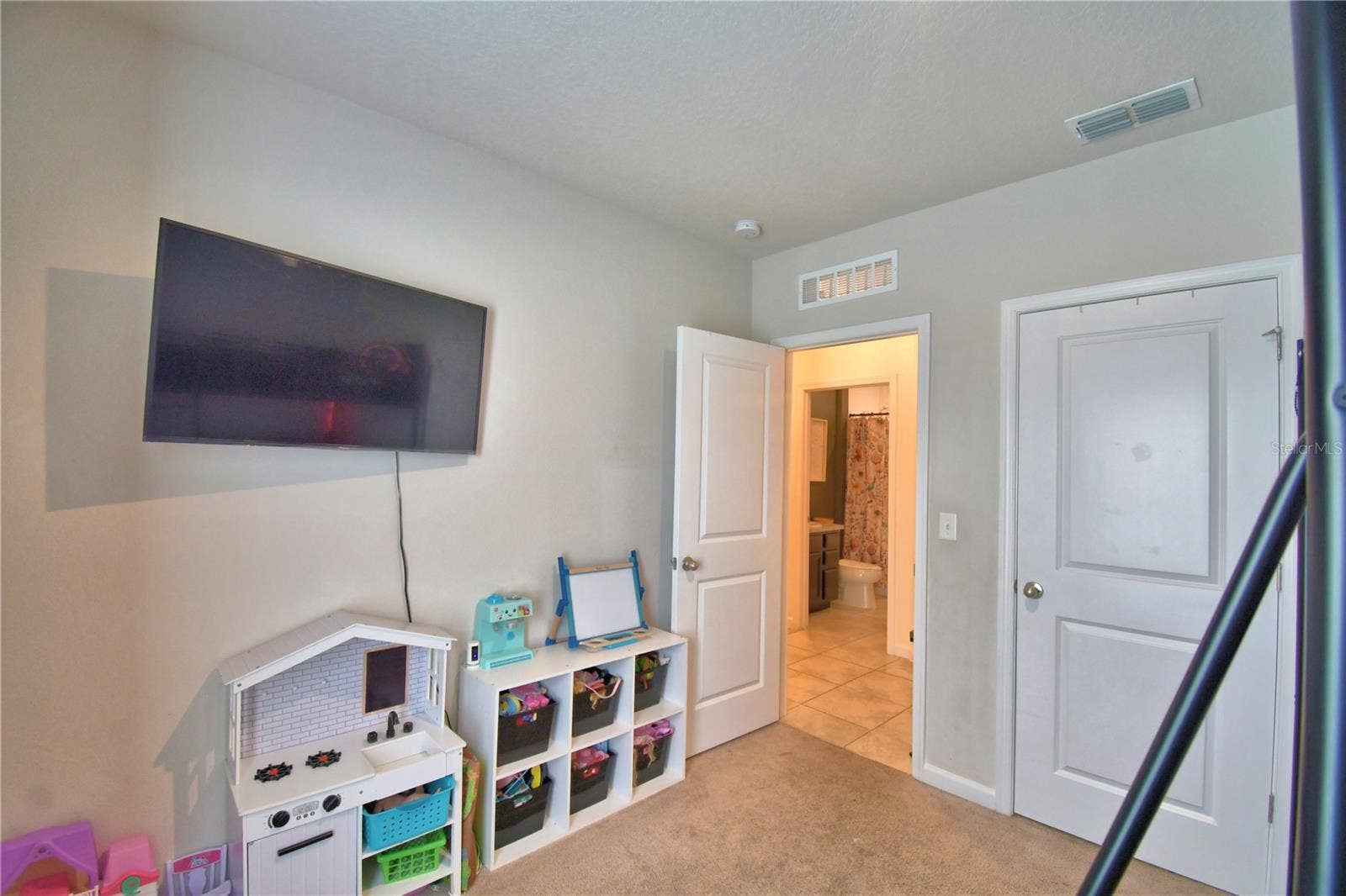542 EAGLE LANDING BOULEVARD, Winter Haven, FL 33880 542 EAGLE LANDING BOULEVARD, Winter Haven, FL 33880
