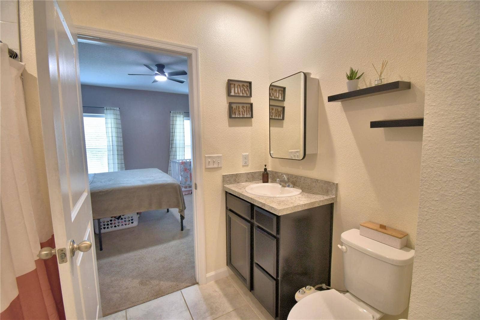542 EAGLE LANDING BOULEVARD, Winter Haven, FL 33880 542 EAGLE LANDING BOULEVARD, Winter Haven, FL 33880
