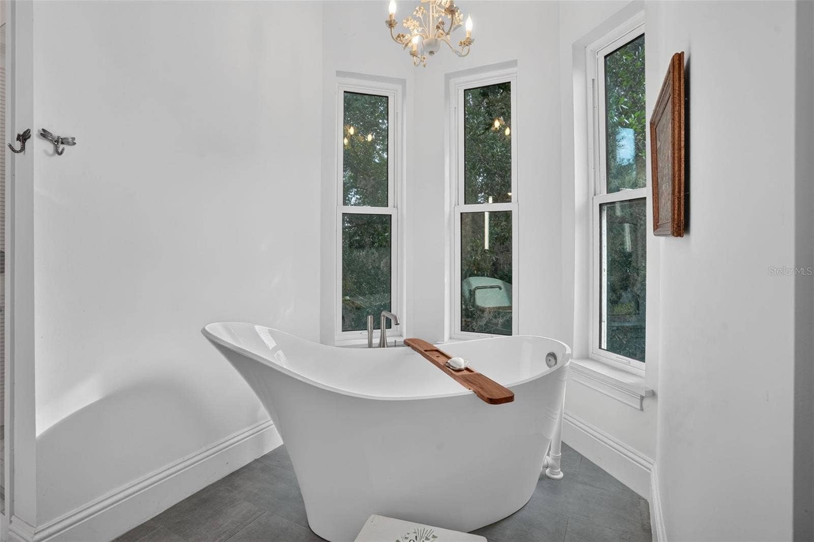 7950 BANNON FISH CAMP ROAD, Haines City, FL 33844 MASTER BATHROOM IN THE MASTER SUITE WITH SOAKER TUB BANNON ISLAND L4961212