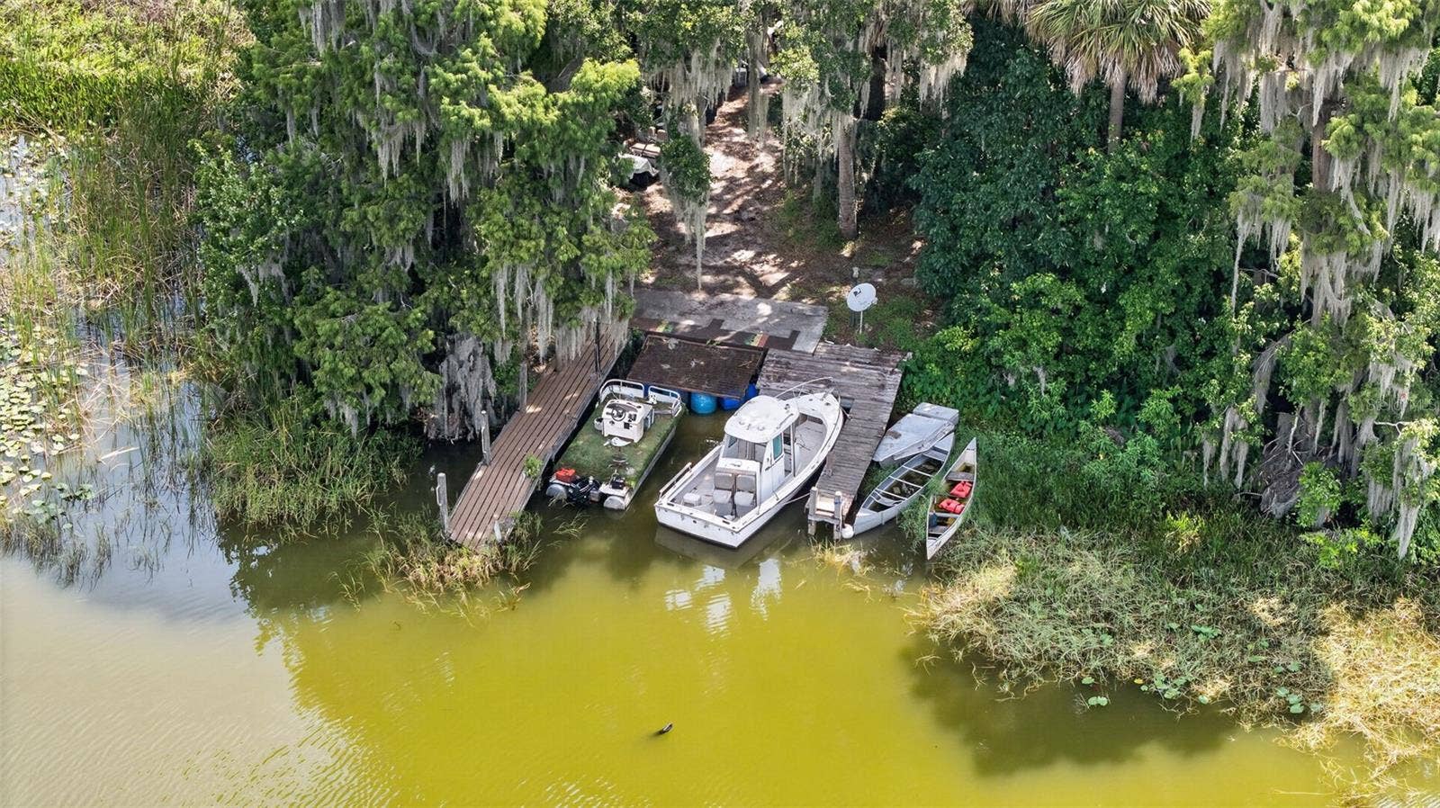 7950 BANNON FISH CAMP ROAD, Haines City, FL 33844 CARGO DOCK BANNON ISLAND L4961212