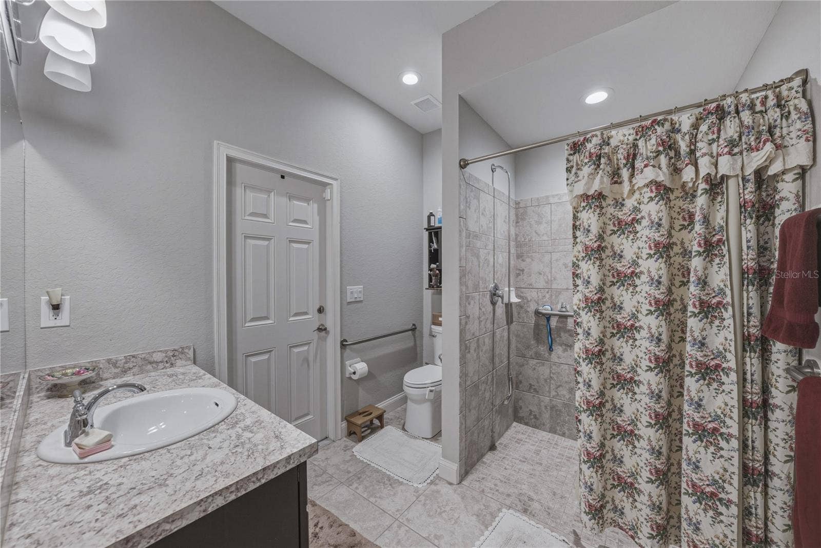 1444 CYPRESS VIEW LANE, Lakeland, FL 33811 1444 CYPRESS VIEW LANE, Lakeland, FL 33811