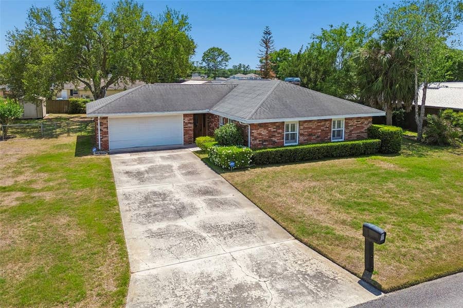 Property photo for 317 GREENWOODS DRIVE, Lakeland, FL