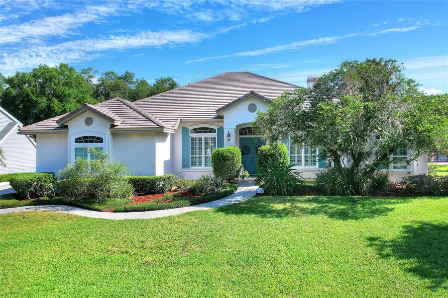 Property photo for 5019 LAKE IN THE WOODS BOULEVARD, Lakeland, FL