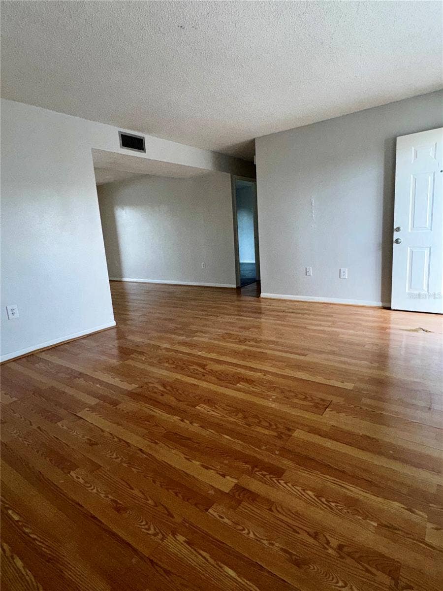 1130 N LAKE PARKER AVENUE, #E332, Lakeland, FL 33805 1130 N LAKE PARKER AVENUE, #E332, Lakeland, FL 33805
