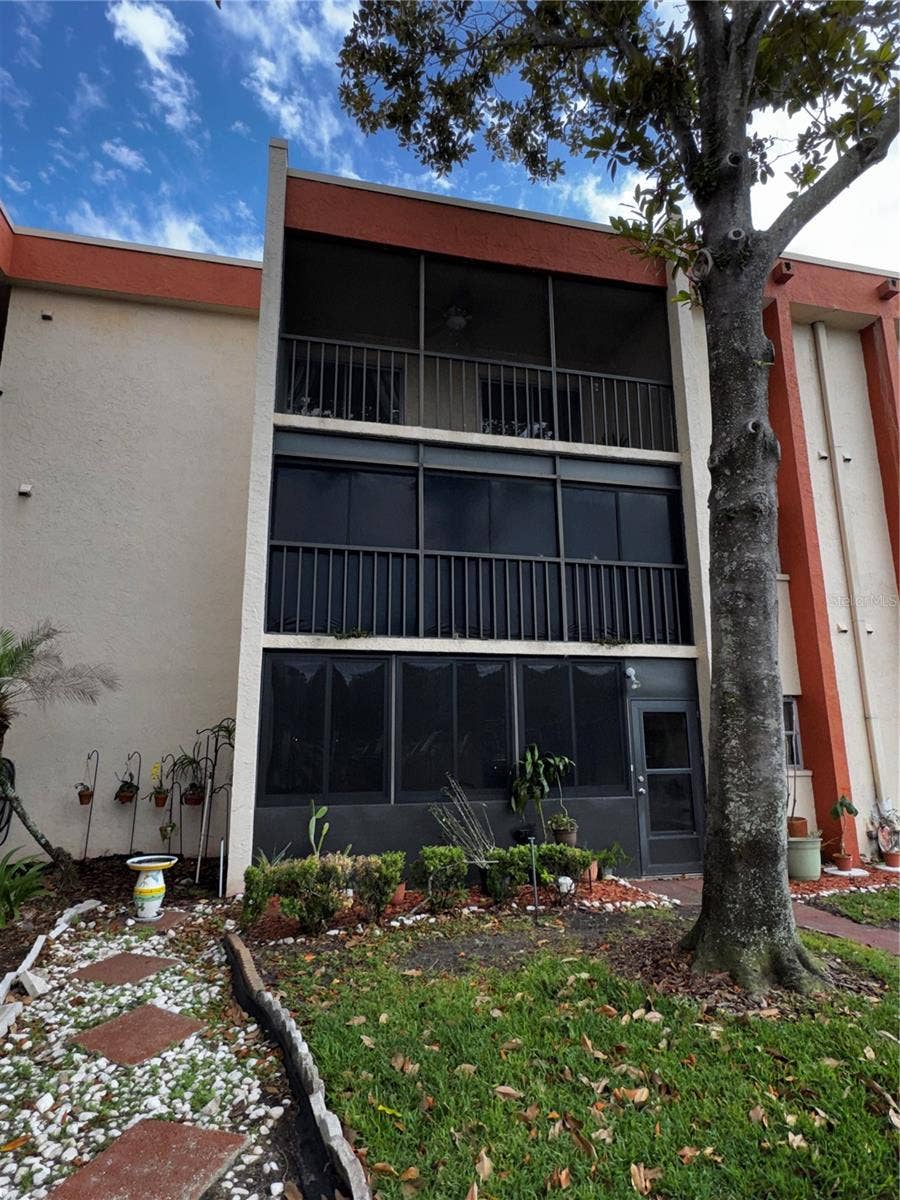 Property photo for 1130 N LAKE PARKER AVENUE, #E332, Lakeland, FL