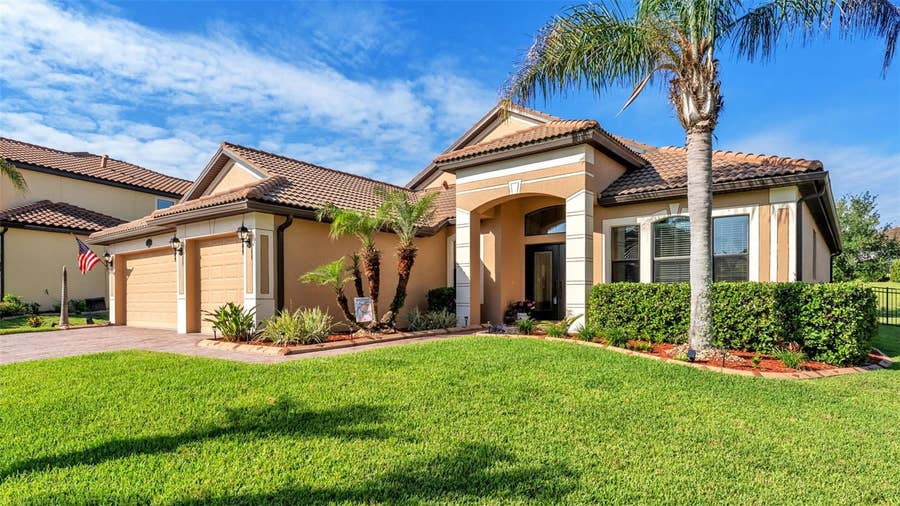 Property photo for 1950 VIA LAGO DRIVE, Lakeland, FL