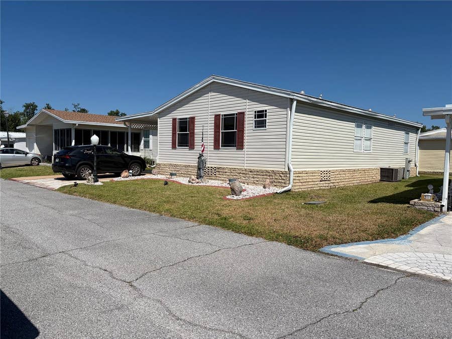 Property photo for 212 YORK COTTAGE DRIVE, Haines City, FL