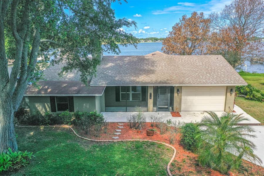 Property photo for 715 S LAKESIDE TERRACE, Eagle Lake, FL