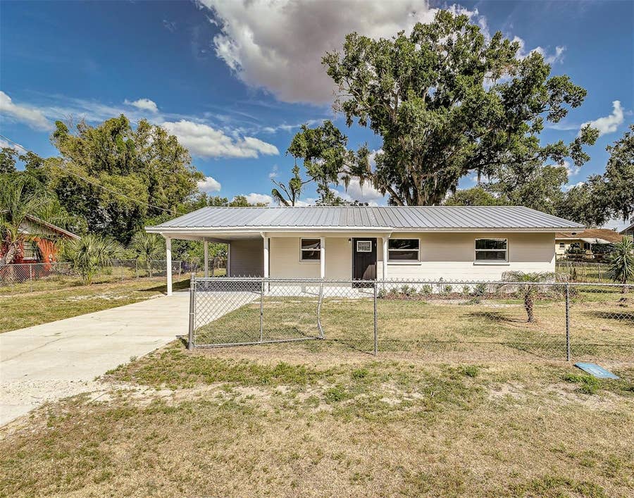 Property photo for 2606 HIGHLAND AVENUE, Plant City, FL