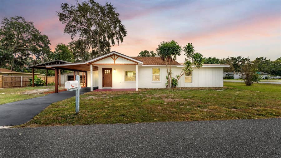 Property photo for 127 COLONIAL DRIVE, Auburndale, FL