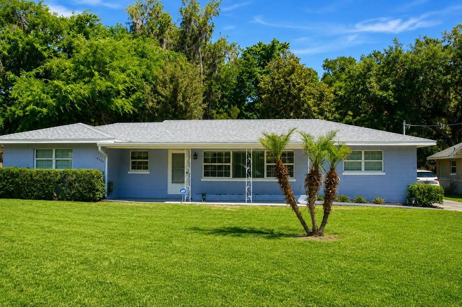 Property photo for 4331 MAGNOLIA AVENUE, Leesburg, FL