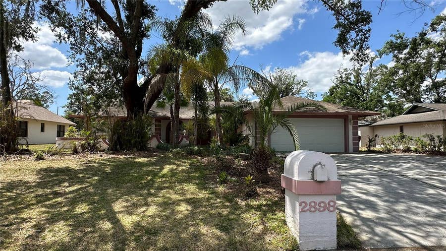 Property photo for 2898 HAMMOCK DRIVE, Plant City, FL