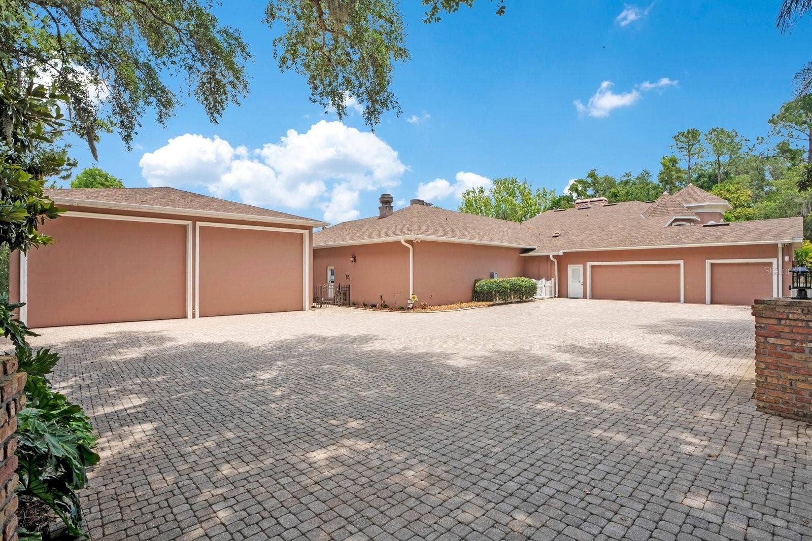 133 VAN FLEET COURT, Auburndale, FL 33823 133 VAN FLEET COURT, Auburndale, FL 33823