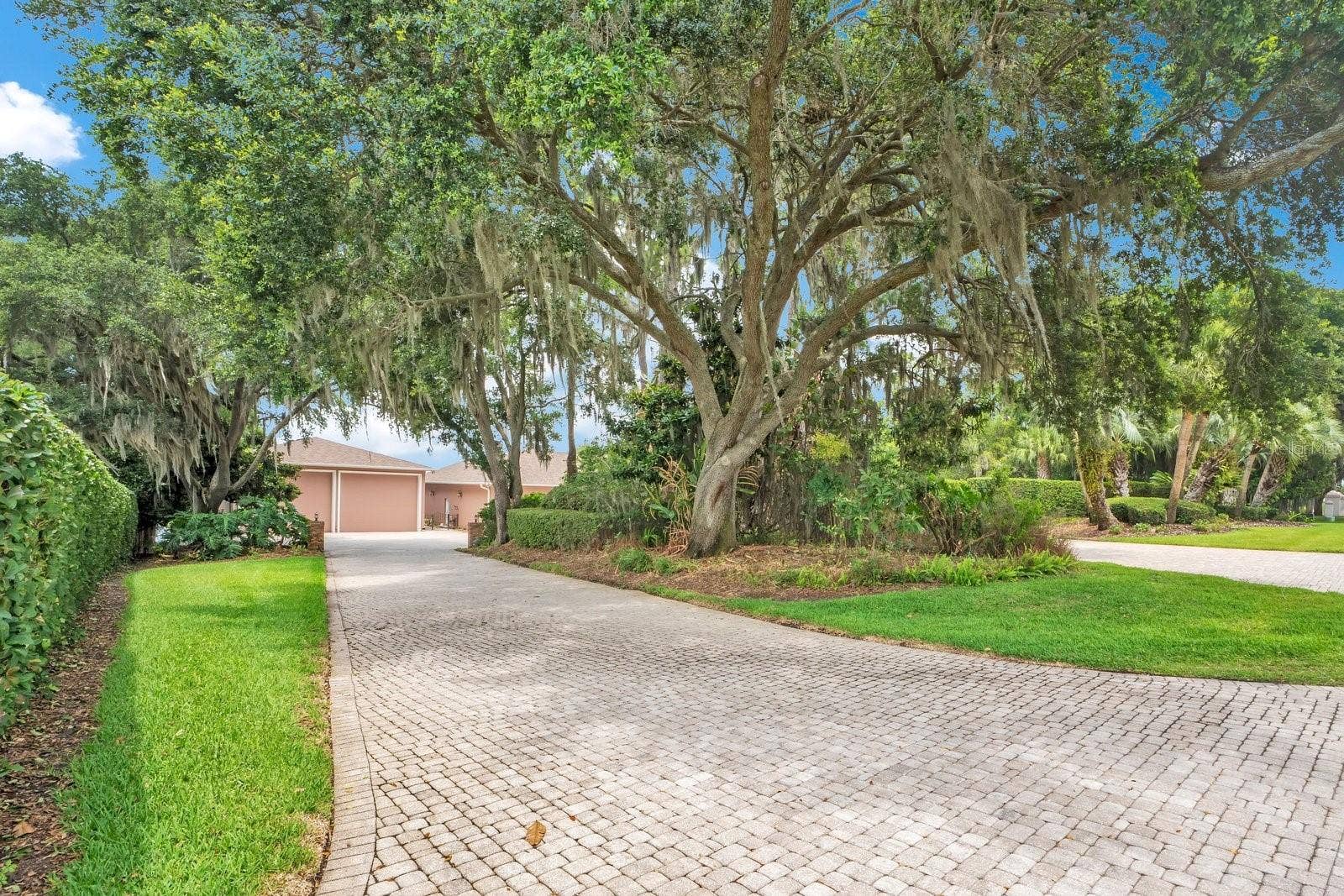 133 VAN FLEET COURT, Auburndale, FL 33823 133 VAN FLEET COURT, Auburndale, FL 33823