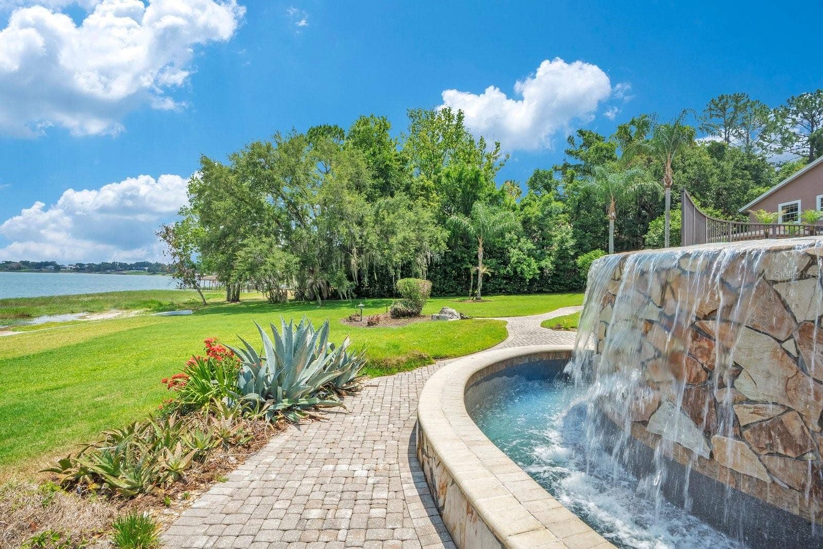 133 VAN FLEET COURT, Auburndale, FL 33823 133 VAN FLEET COURT, Auburndale, FL 33823
