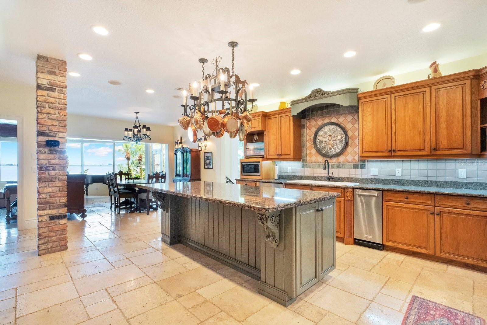 133 VAN FLEET COURT, Auburndale, FL 33823 133 VAN FLEET COURT, Auburndale, FL 33823