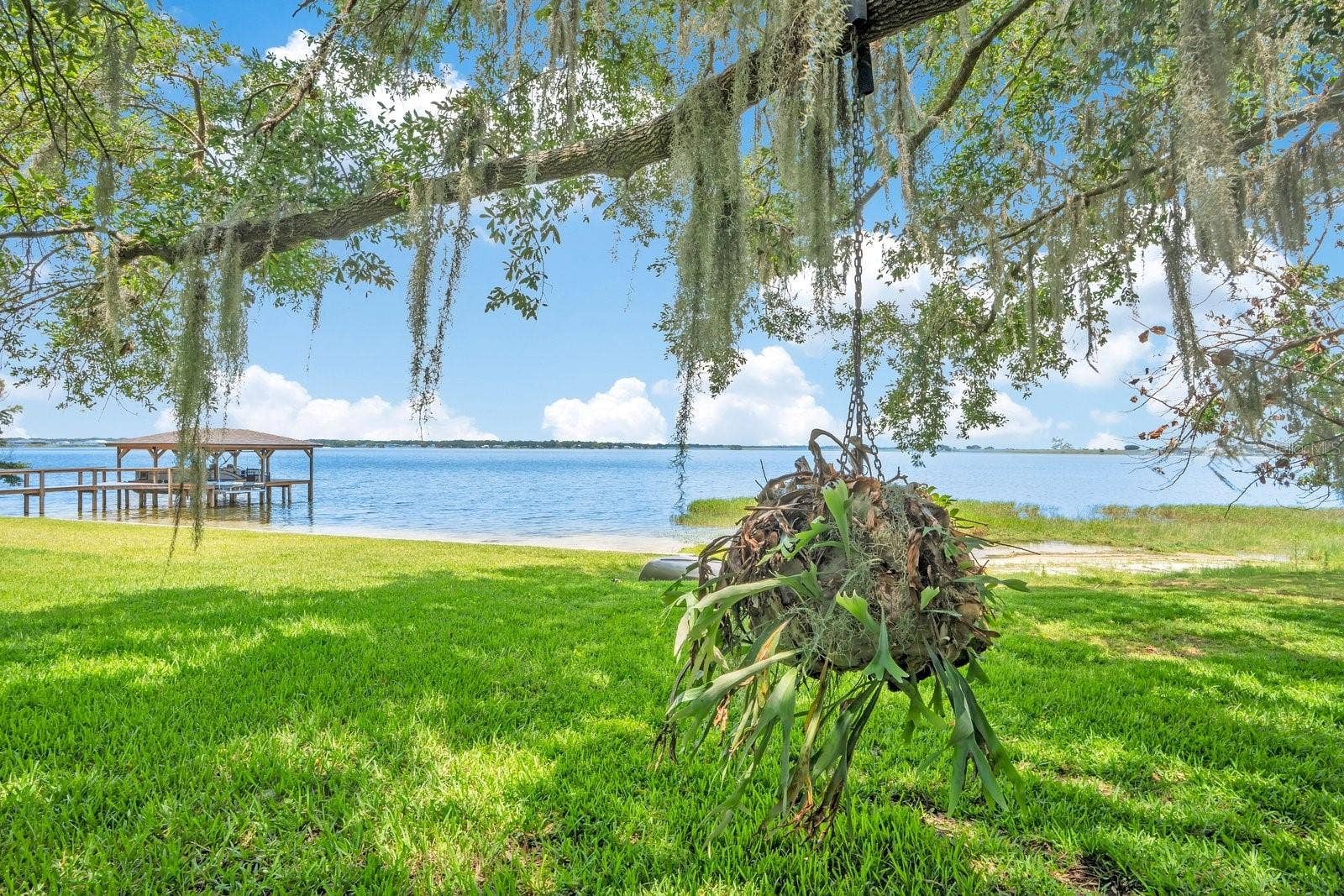 133 VAN FLEET COURT, Auburndale, FL 33823 133 VAN FLEET COURT, Auburndale, FL 33823