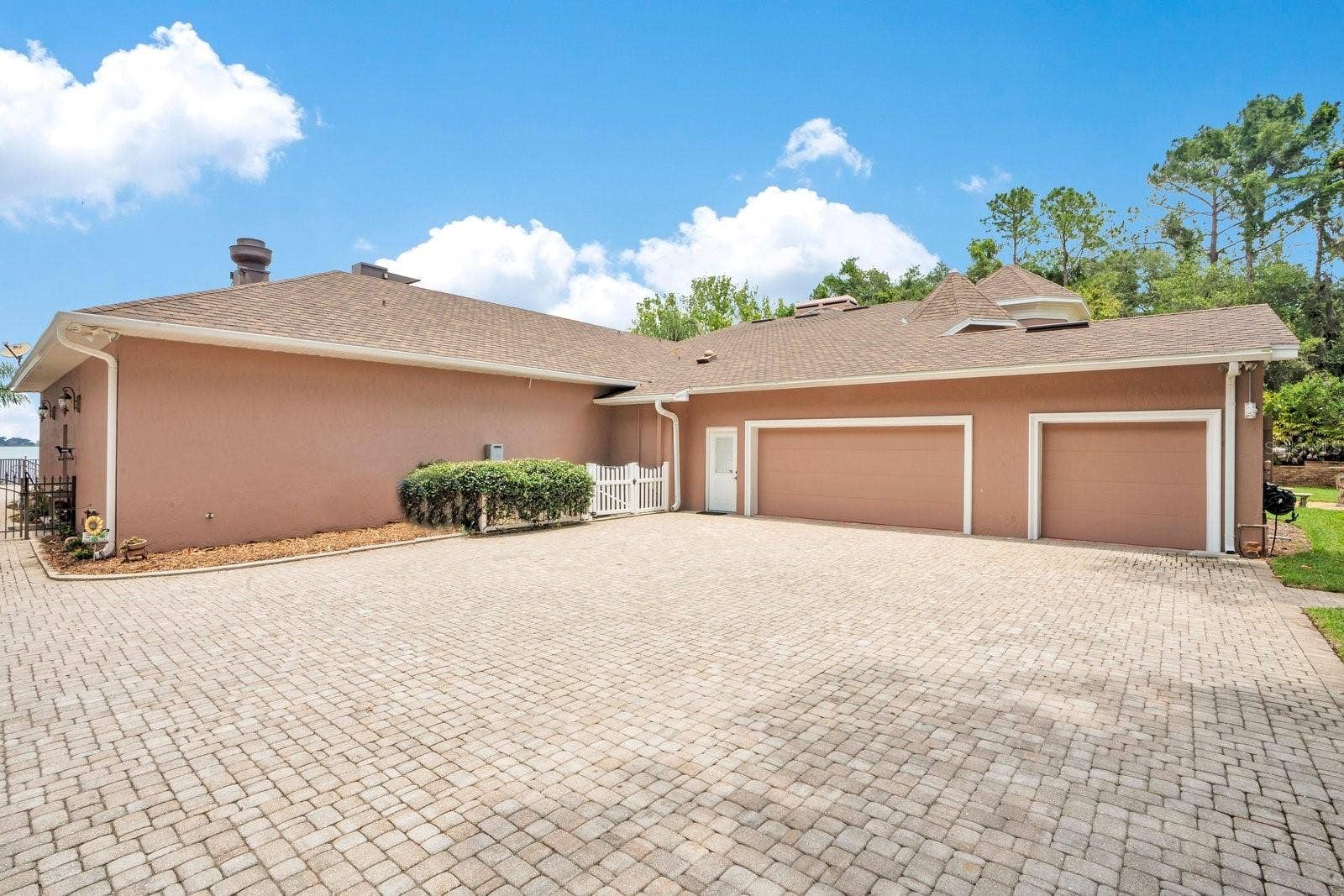 133 VAN FLEET COURT, Auburndale, FL 33823 133 VAN FLEET COURT, Auburndale, FL 33823