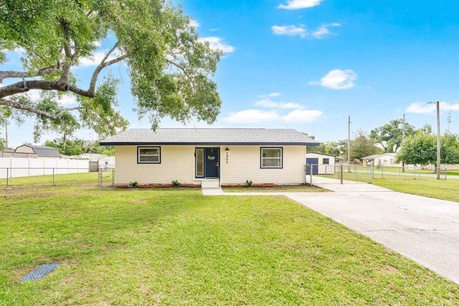 Property photo for 1502 N BRACEWELL DRIVE, Plant City, FL