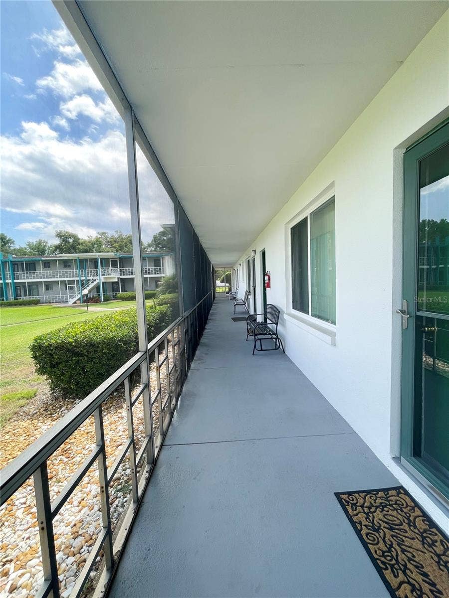 1600 W LAKE PARKER DRIVE, #B4, Lakeland, FL 33805 1600 W LAKE PARKER DRIVE, #B4, Lakeland, FL 33805