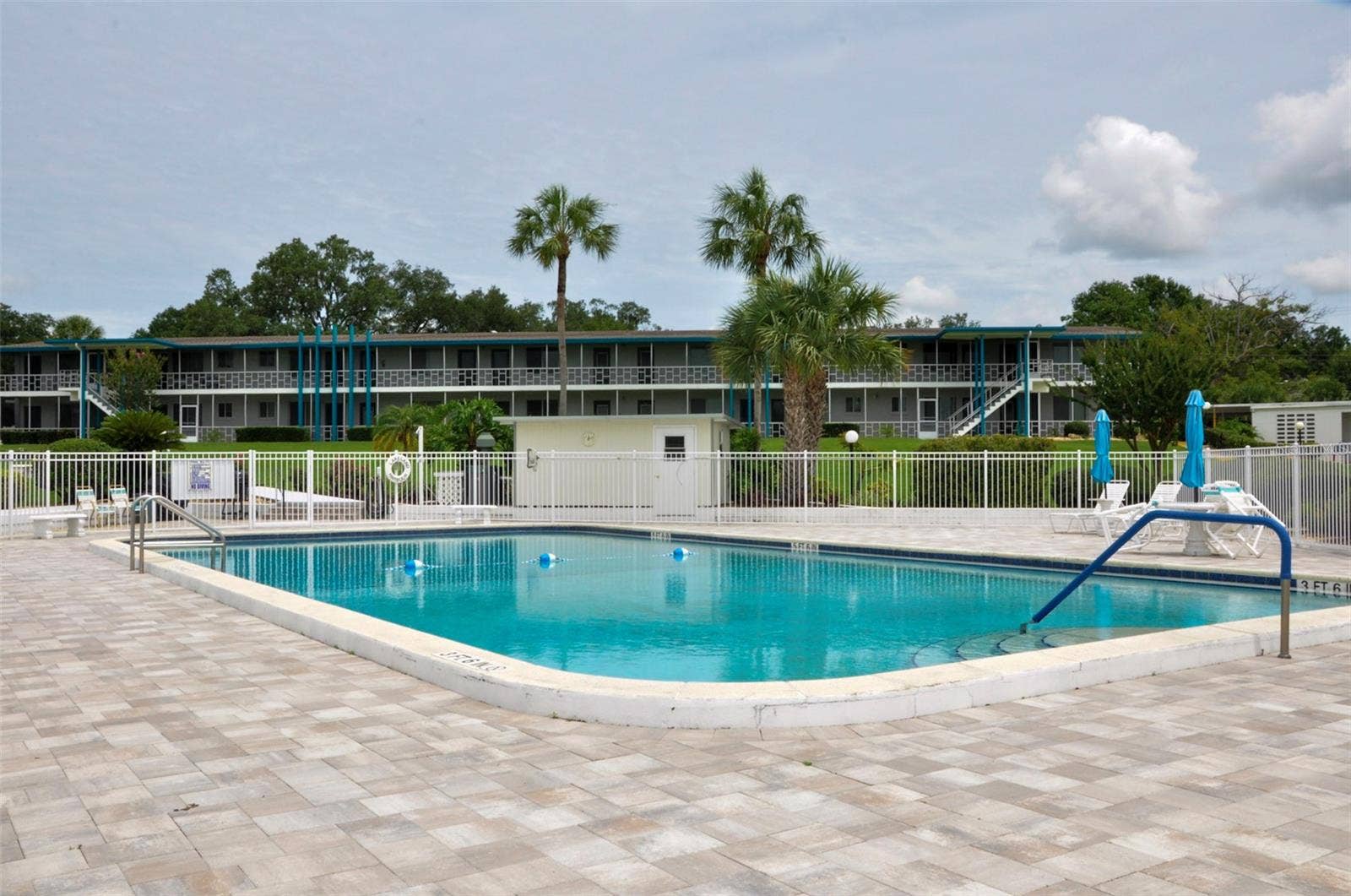 1600 W LAKE PARKER DRIVE, #B4, Lakeland, FL 33805 1600 W LAKE PARKER DRIVE, #B4, Lakeland, FL 33805