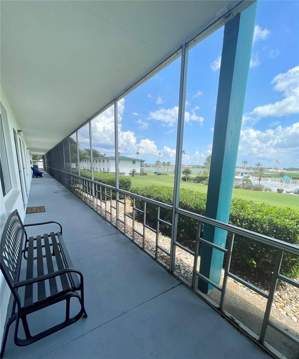 1600 W LAKE PARKER DRIVE, #B4, Lakeland, FL 33805 1600 W LAKE PARKER DRIVE, #B4, Lakeland, FL 33805