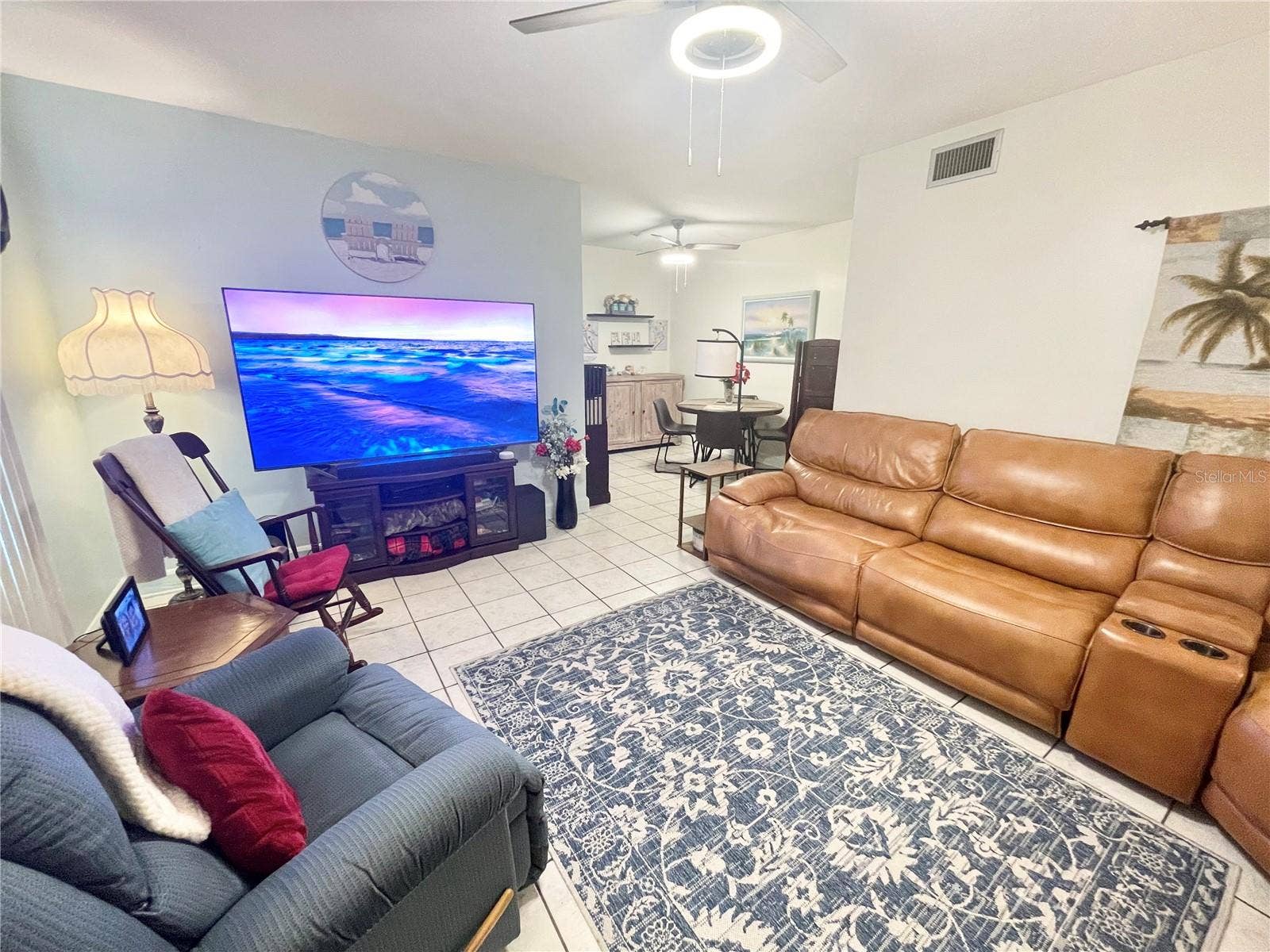 1600 W LAKE PARKER DRIVE, #B4, Lakeland, FL 33805 1600 W LAKE PARKER DRIVE, #B4, Lakeland, FL 33805